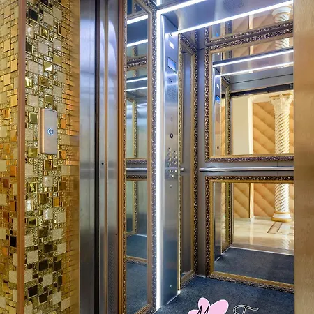 Mon Tour ساني بيتش