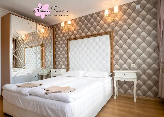 Mon Tour * סאני ביץ'