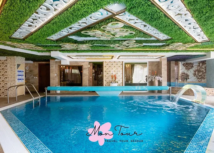 Mon Tour * סאני ביץ'