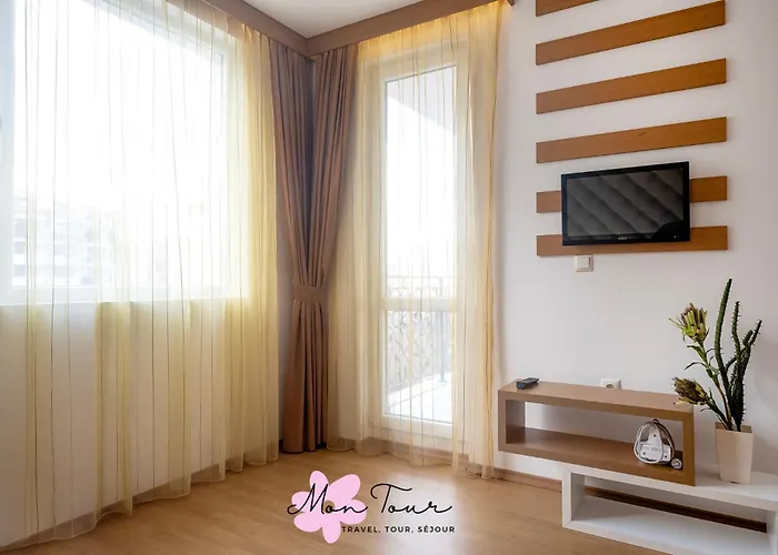 Mon Tour * סאני ביץ'